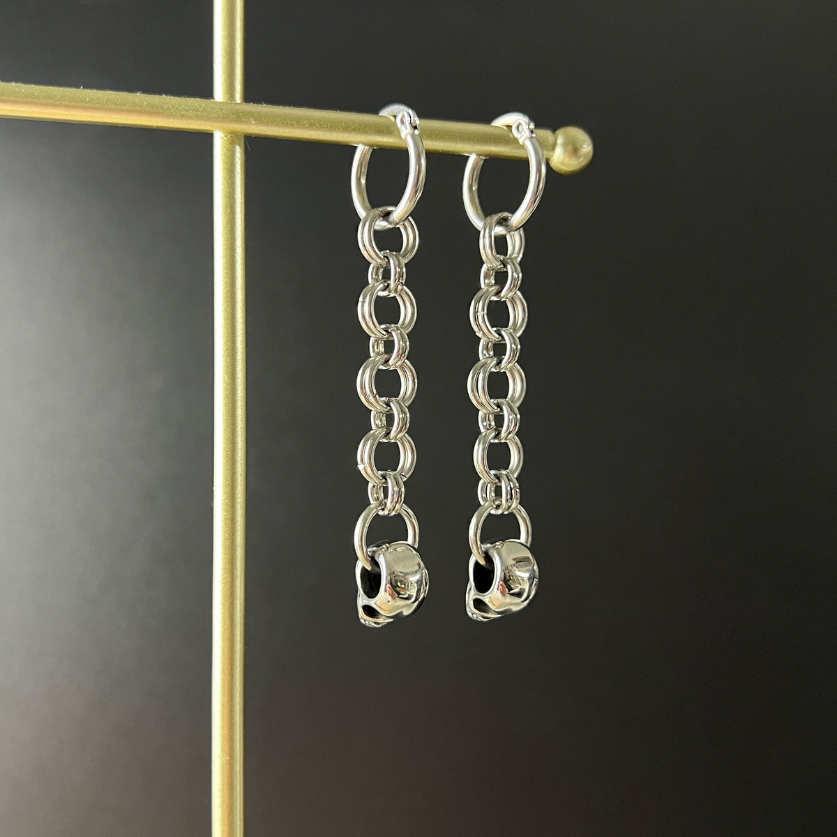 Chainmail skulls and hoops earrings Baguette Magick