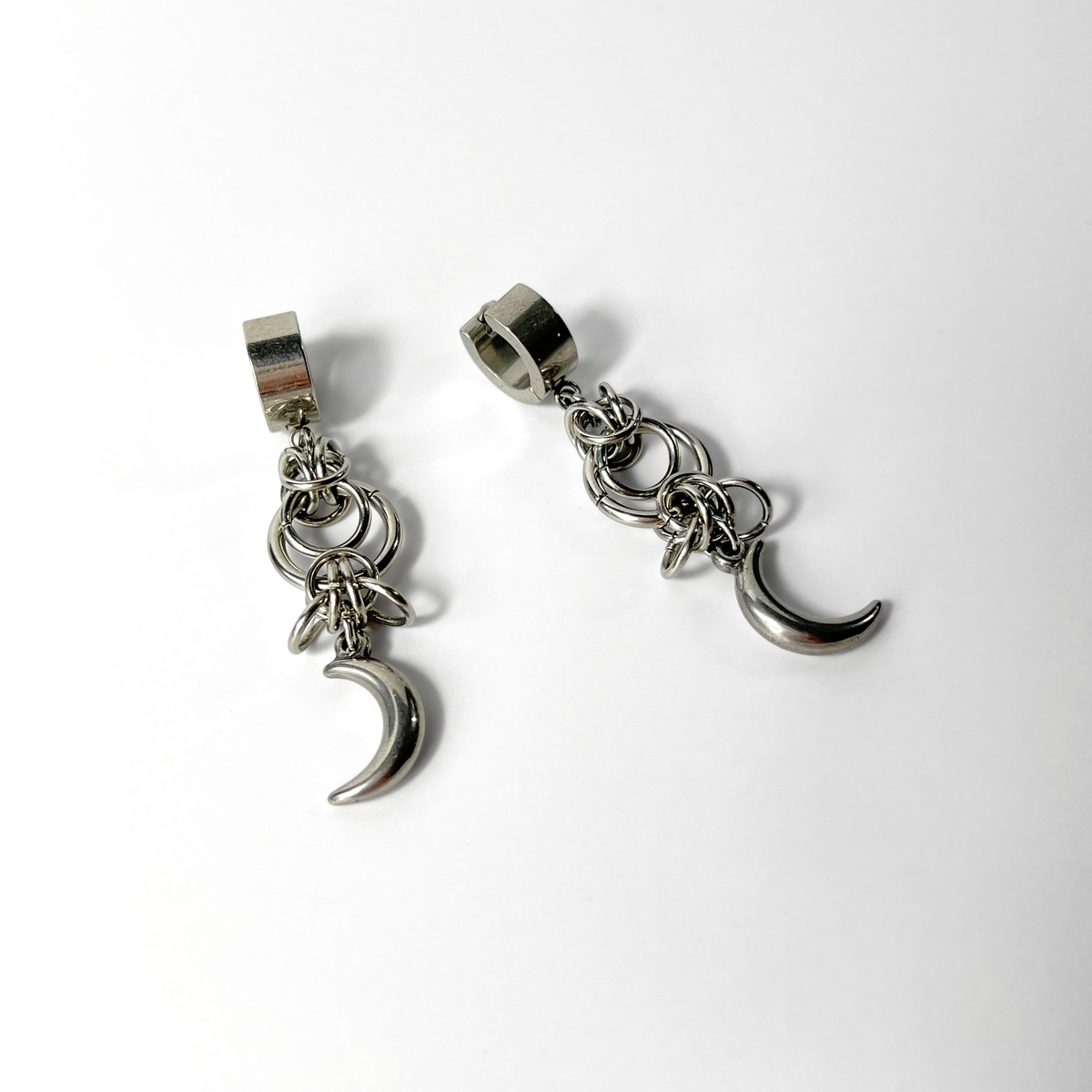 Celestial chainmail earrings, Byzantine weave and Moon crescent, stainless steel Baguette Magick