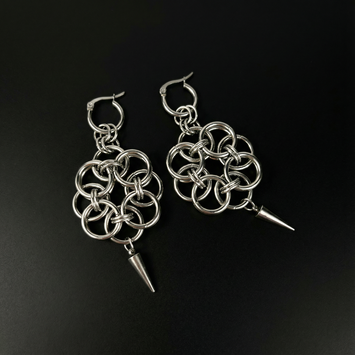 Boucles d'oreilles en cotte de mailles, créoles et pointes Helm Rose