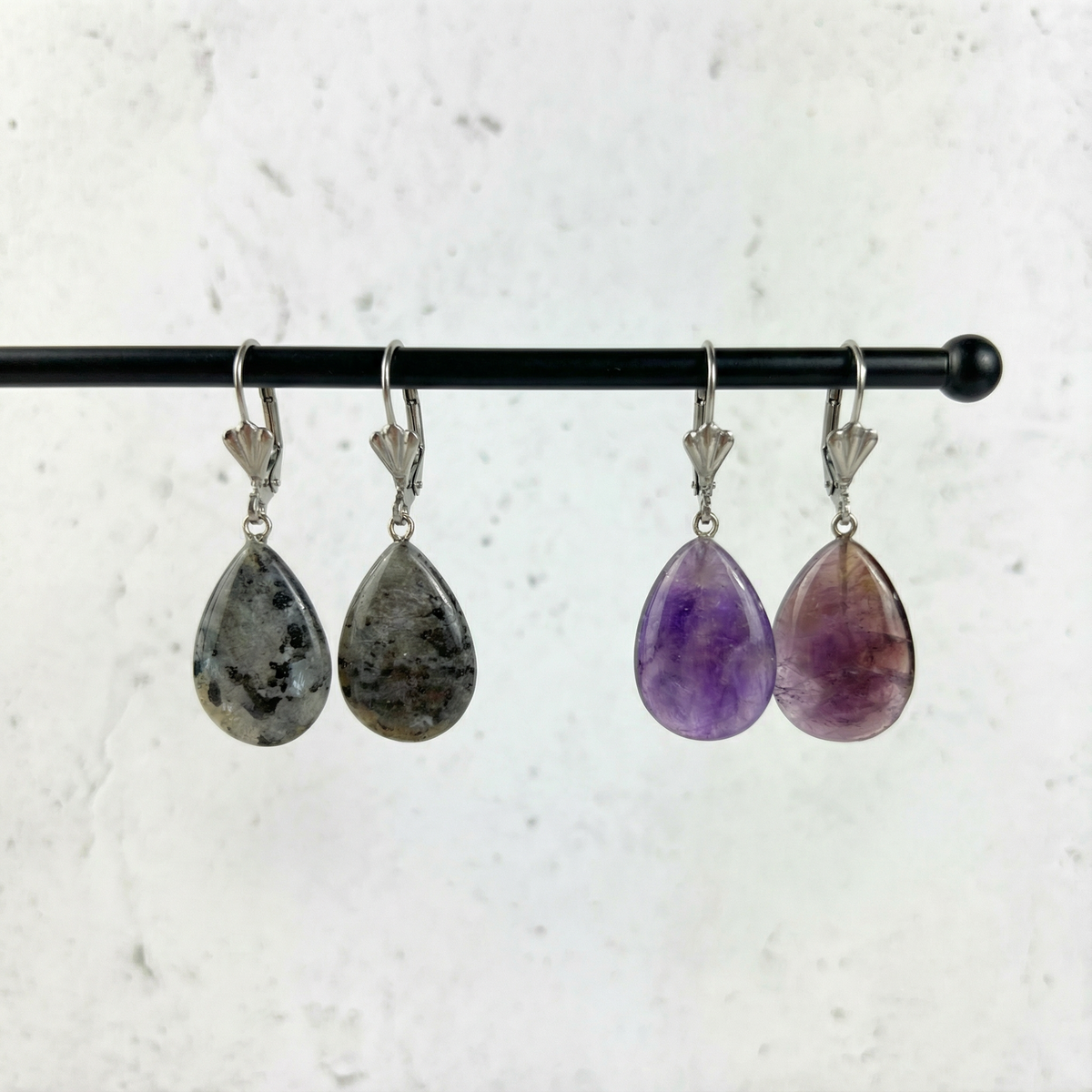 Boucles d'oreilles Art déco en forme de larme, en améthyste ou en larvikite