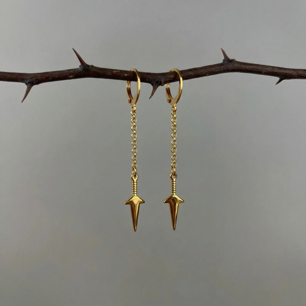 Boucles d'oreilles kunai, pendantes plaqué or