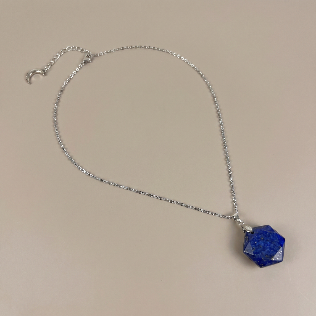 Gemstone hexagram necklace in Lapis Lazuli, Rose Quartz, Quartz, Amethyst or Labradorite Baguette Magick