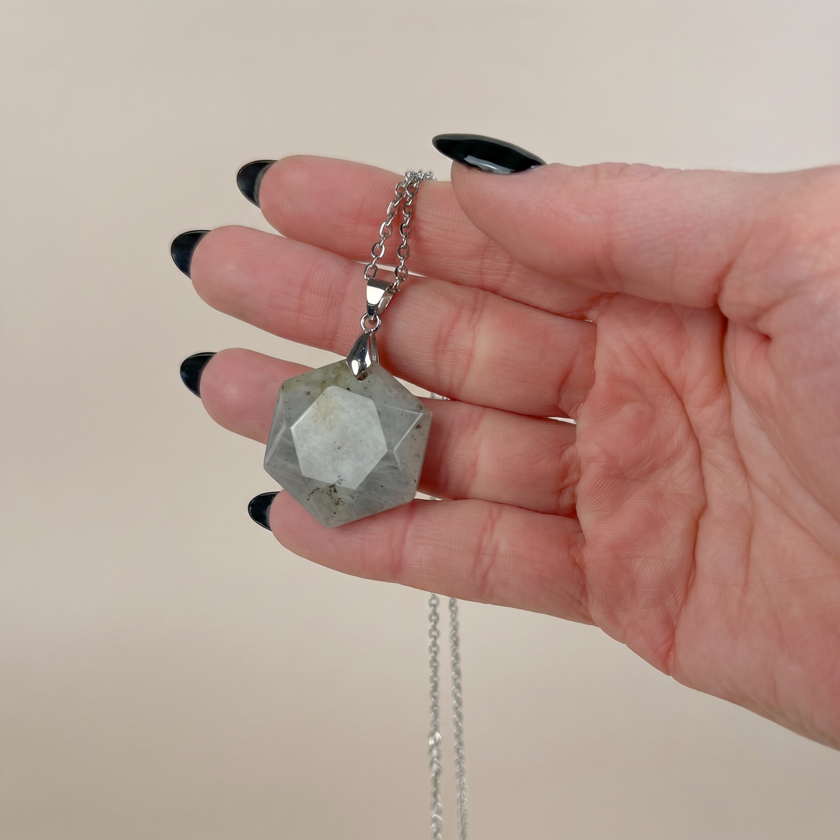Gemstone hexagram necklace in Lapis Lazuli, Rose Quartz, Quartz, Amethyst or Labradorite Baguette Magick