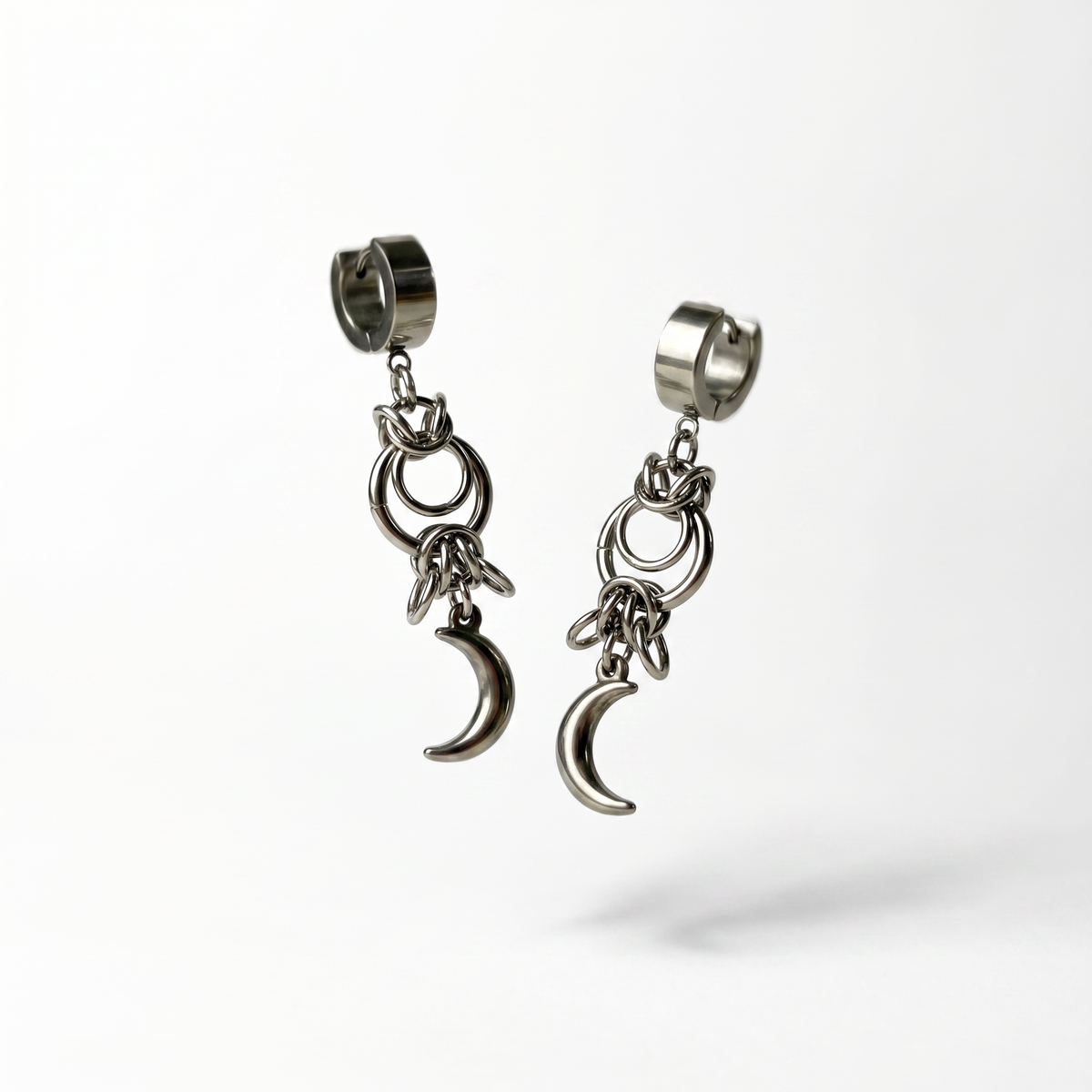 Celestial chainmail earrings, Byzantine weave and Moon crescent, stainless steel Baguette Magick