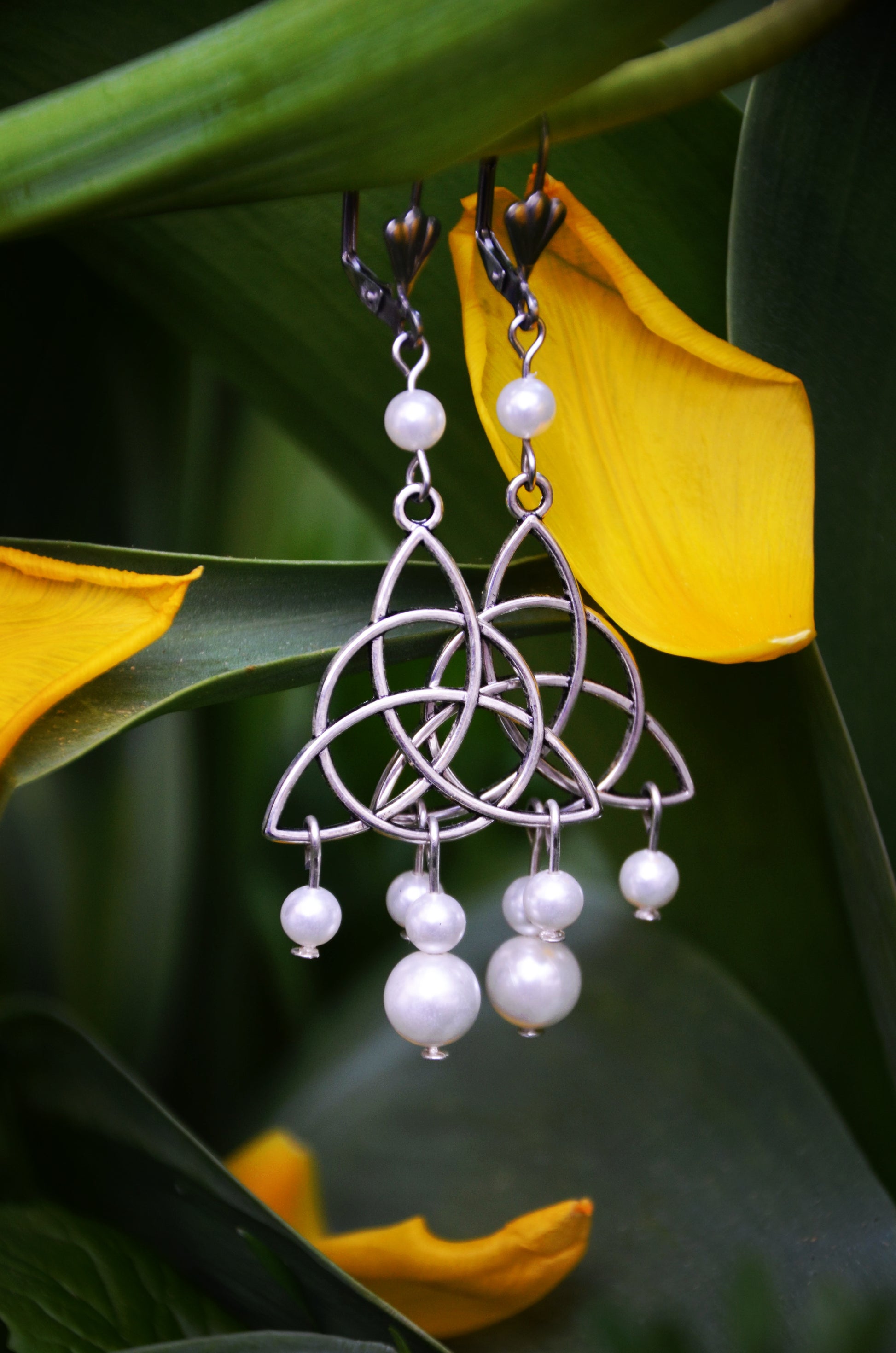 Victorian Edwardian triquetra and pearls teardrop earrings Baguette Magick