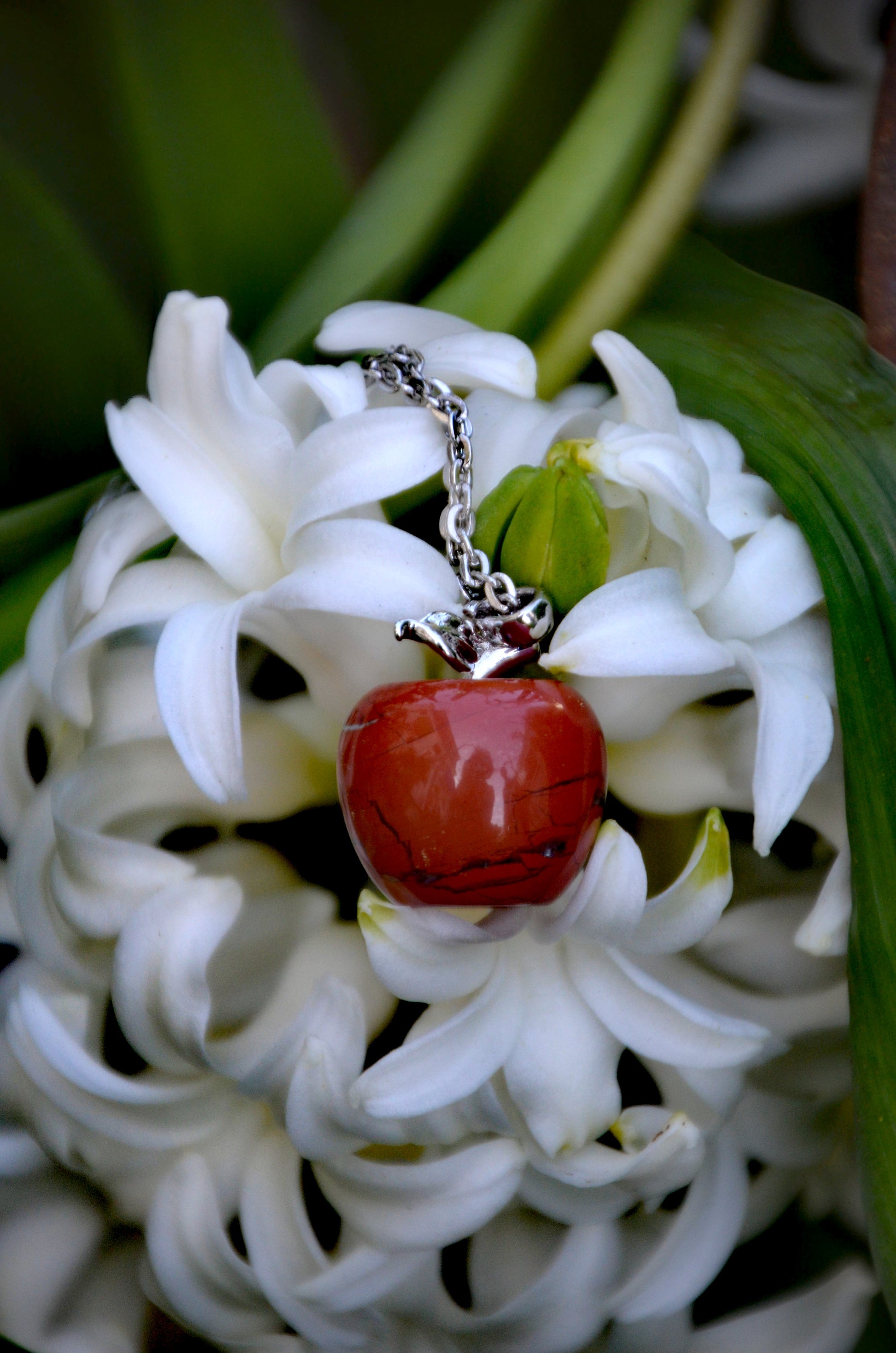 Red jasper apple gemstone necklace Baguette Magick
