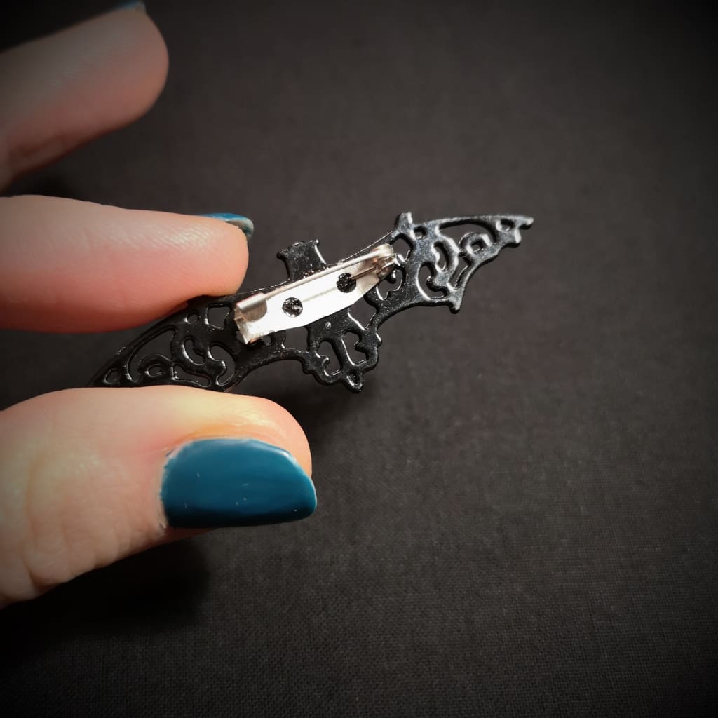 Gothic black bat brooch Baguette Magick