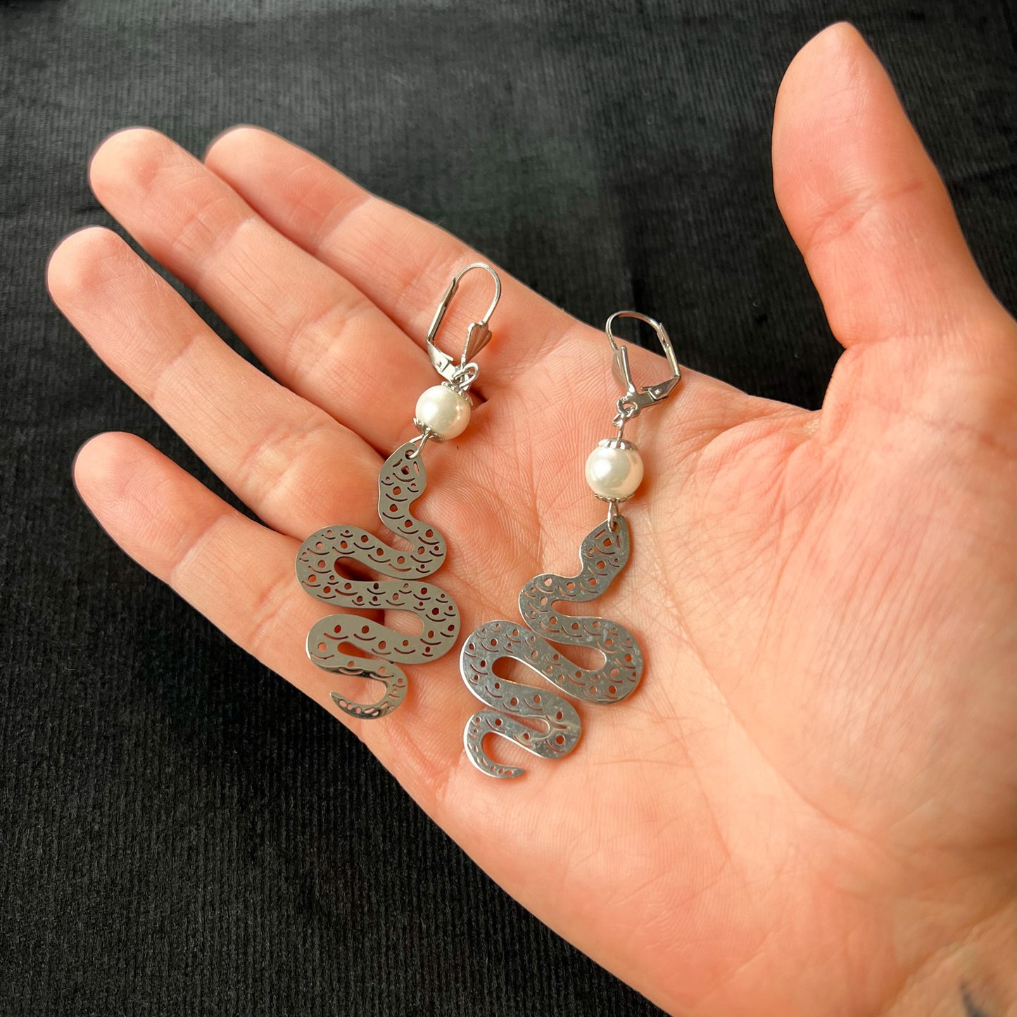 Snake and pearl stainless steel royalcore earrings Baguette Magick