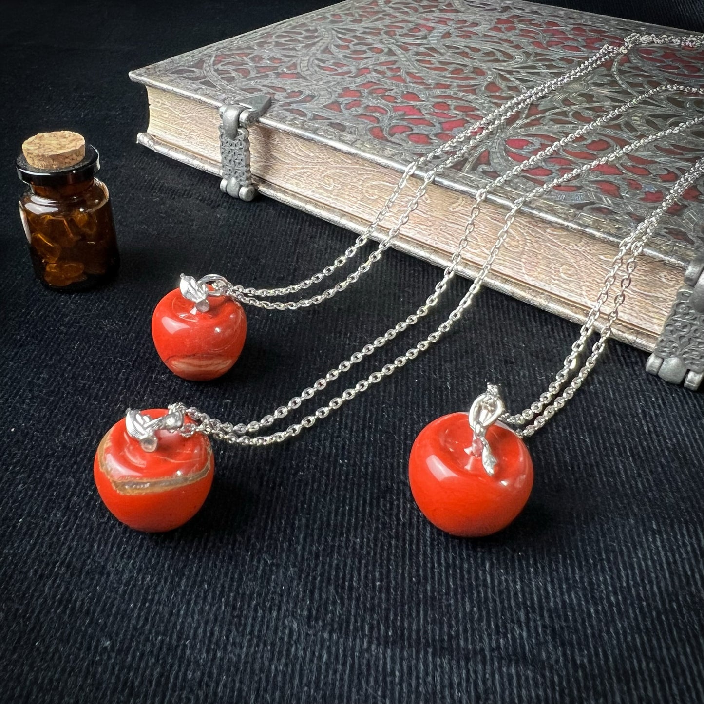 Red jasper apple gemstone necklace Baguette Magick