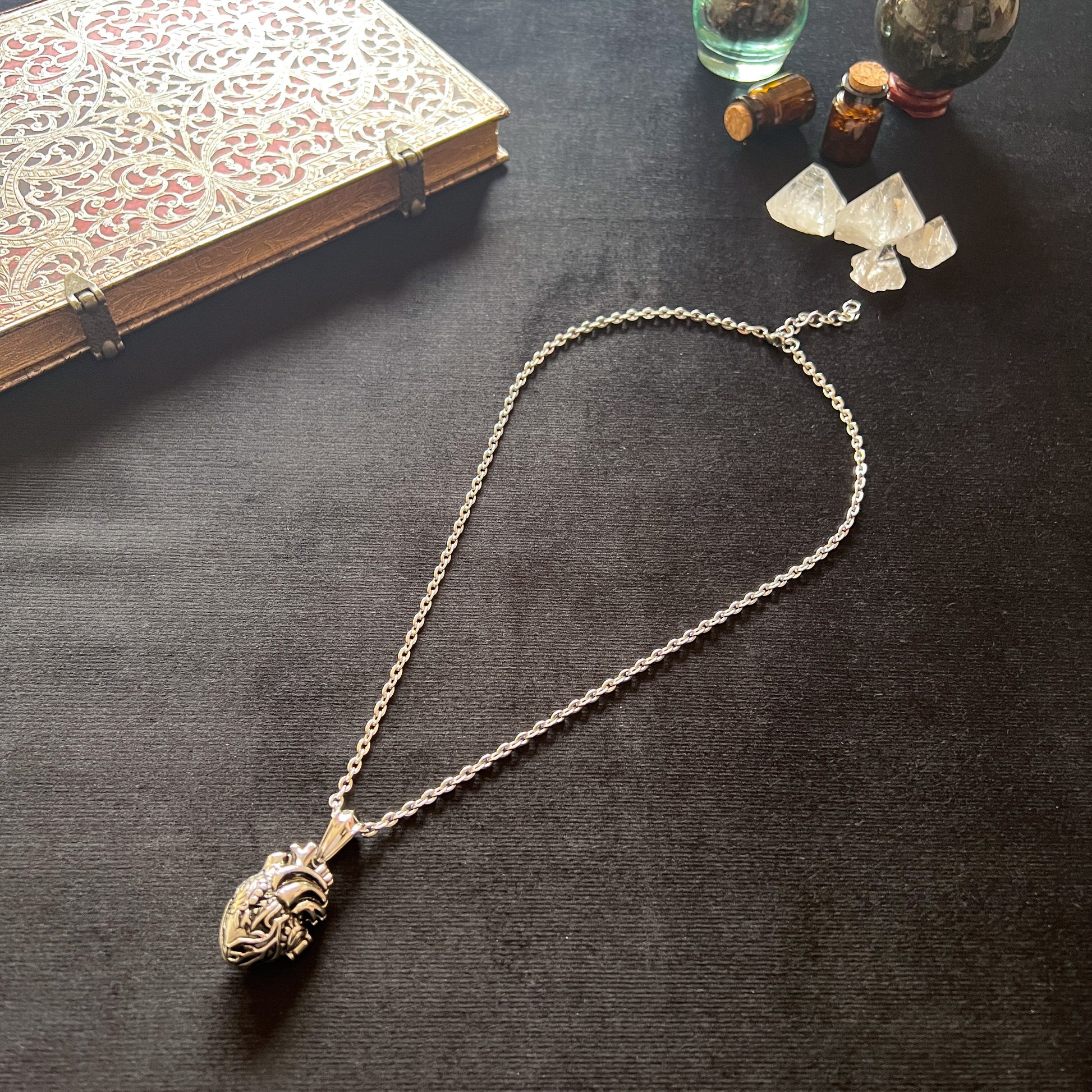 Anatomical heart stainless steel locket necklace Baguette Magick