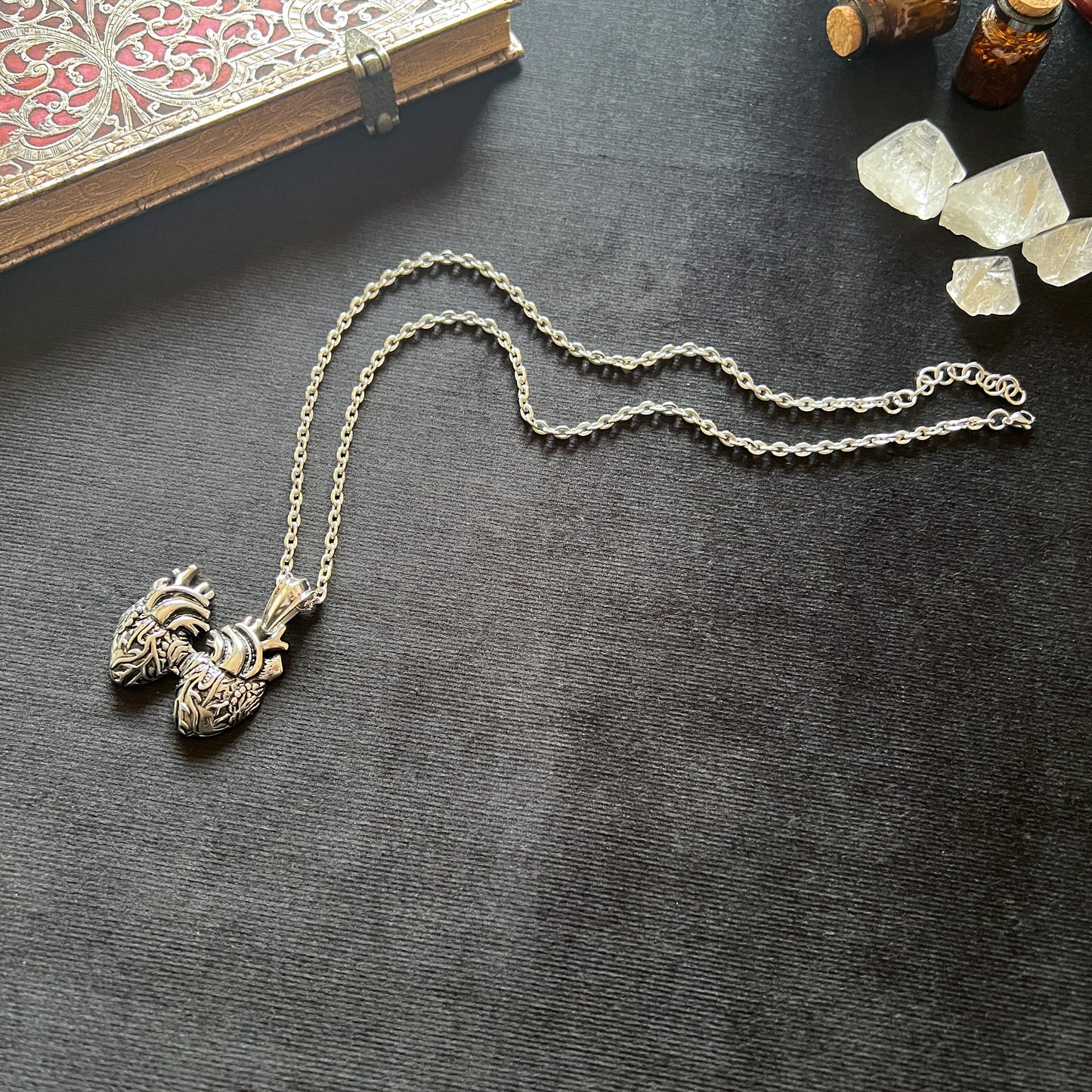 Anatomical heart stainless steel locket necklace Baguette Magick