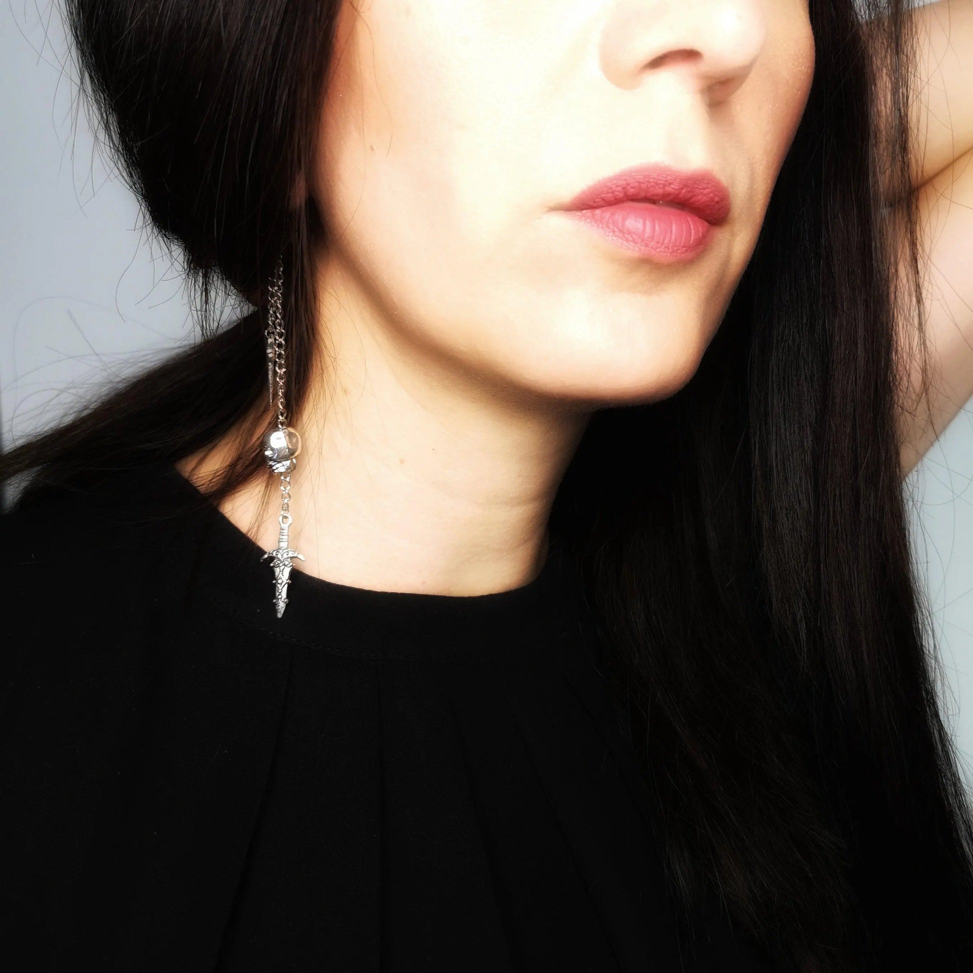 Skull and daggers dangle & drop earrings Baguette Magick