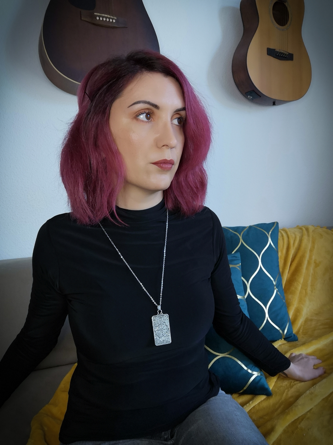 Wheel of fortune tarot arcana necklace with a reversible pendant Baguette Magick