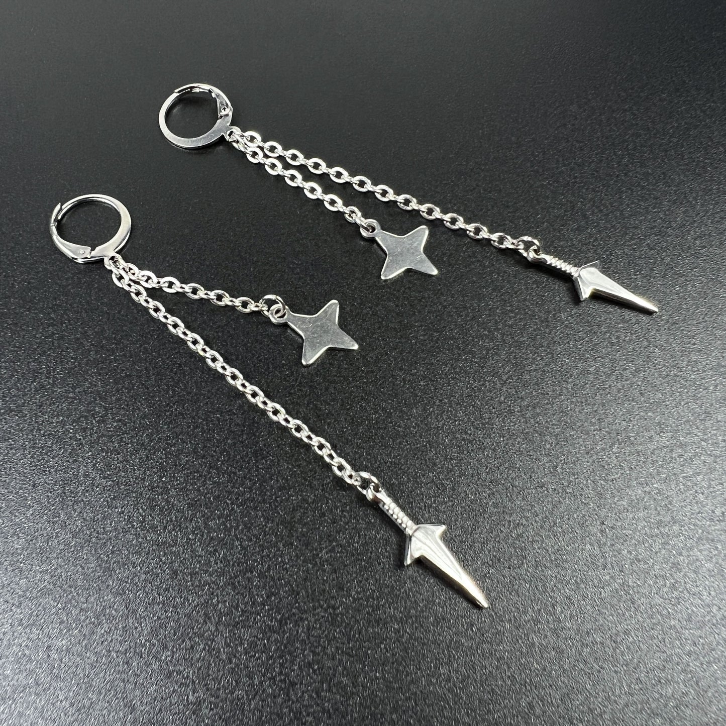 Kunai and shuriken earring, Mono or Pair, stainless steel Baguette Magick