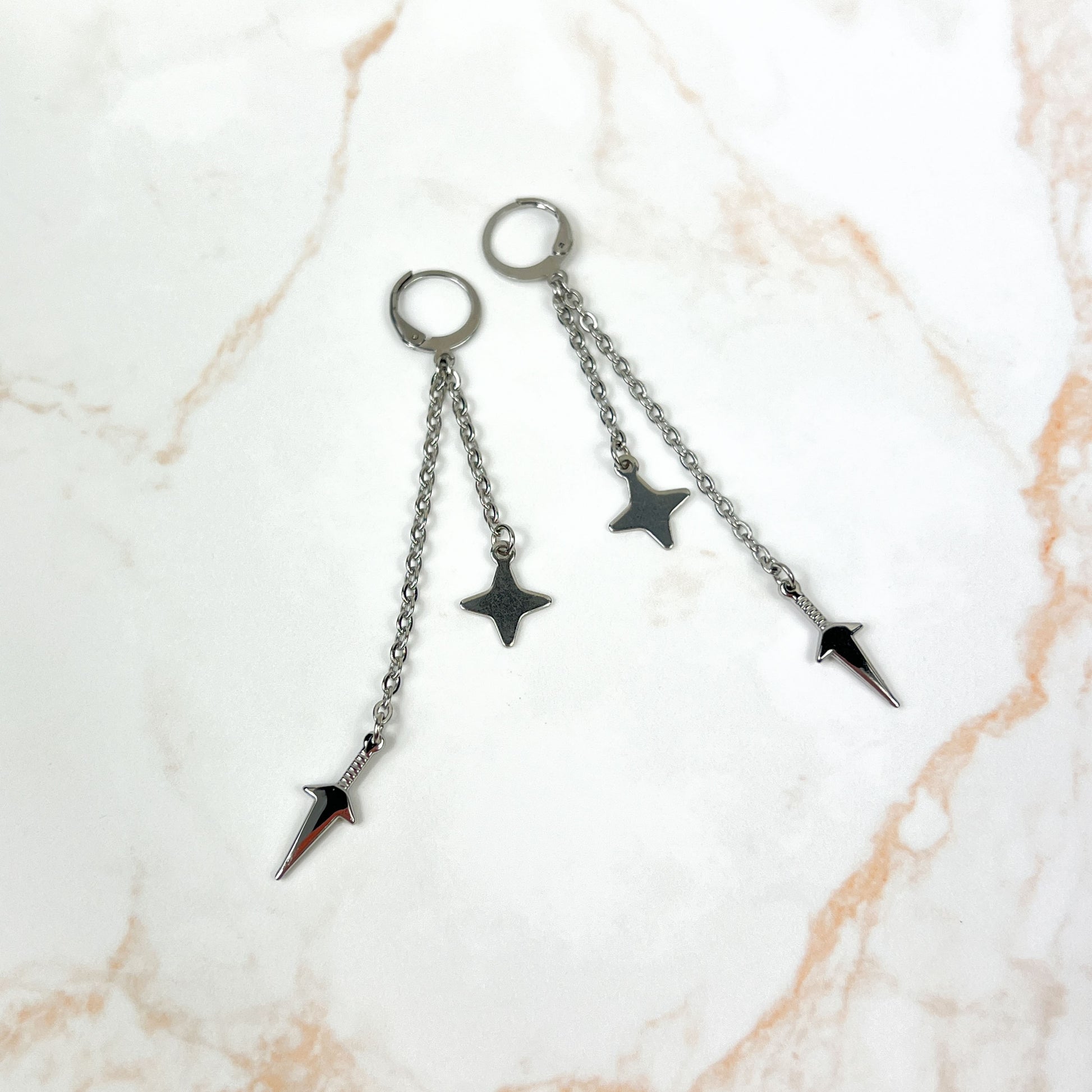 Kunai and shuriken earring, Mono or Pair, stainless steel Baguette Magick