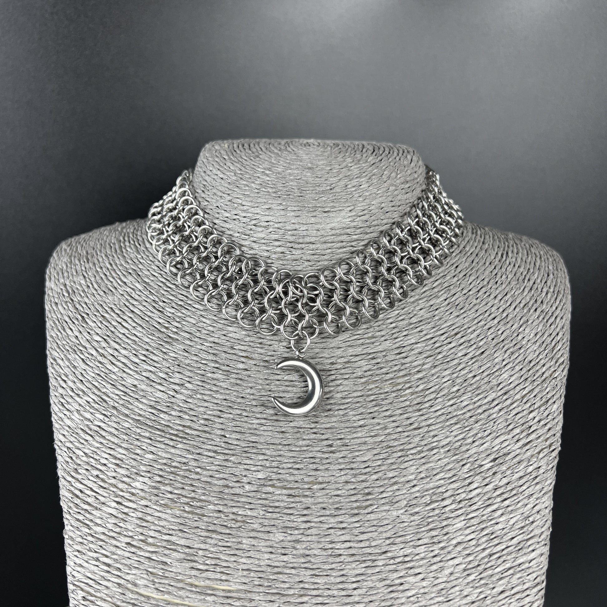 Moon crescent chainmail choker European 4 in 1 stainless steel necklace Baguette Magick