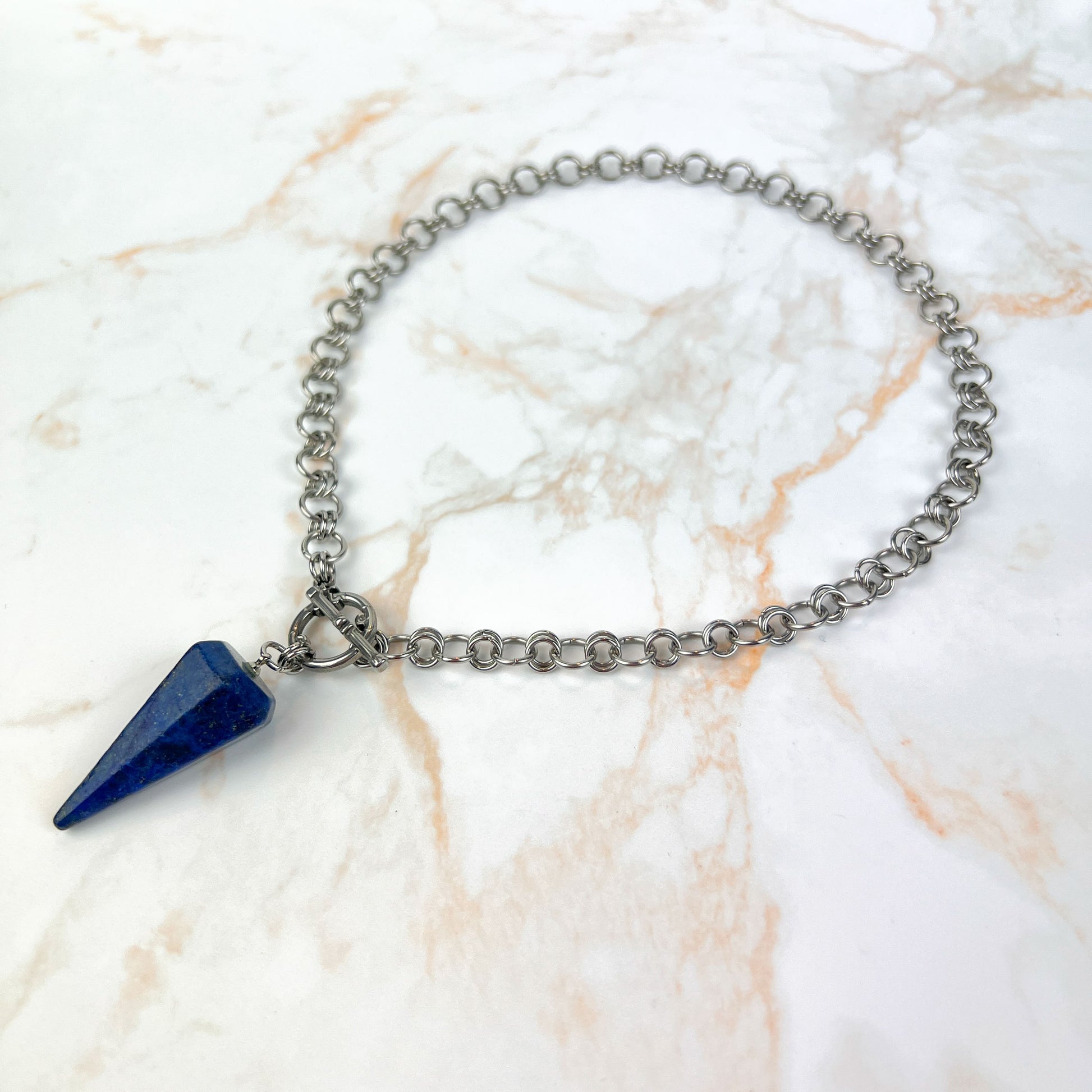 Lapis lazuli divination pendulum necklace, stainless steel chainmail Baguette Magick