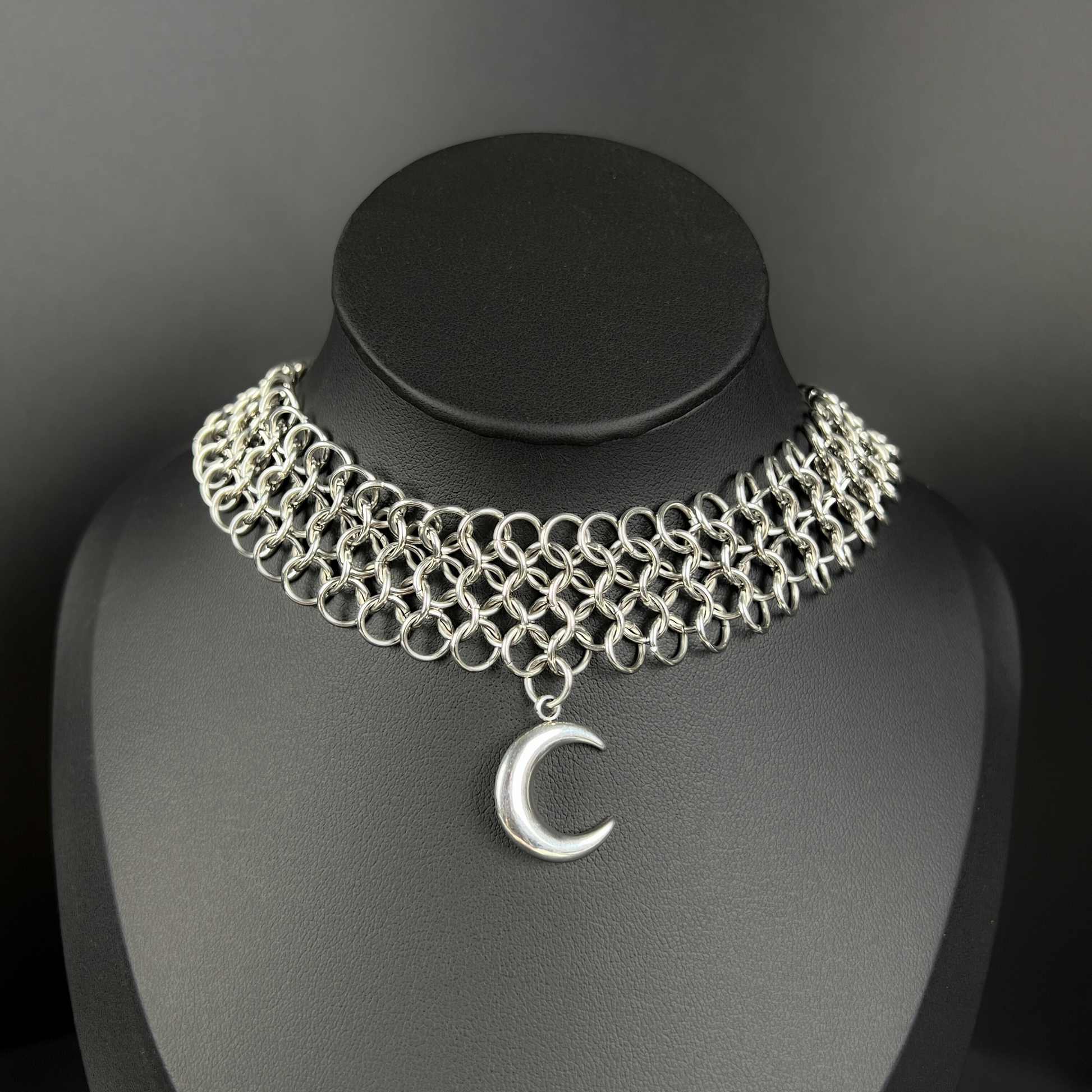 Moon crescent chainmail choker European 4 in 1 stainless steel necklace Baguette Magick