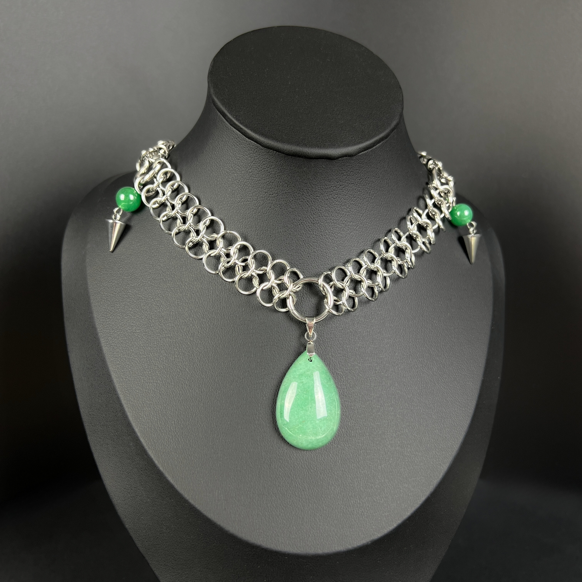 Aventurine European chainmail teardrop pendant necklace Baguette Magick