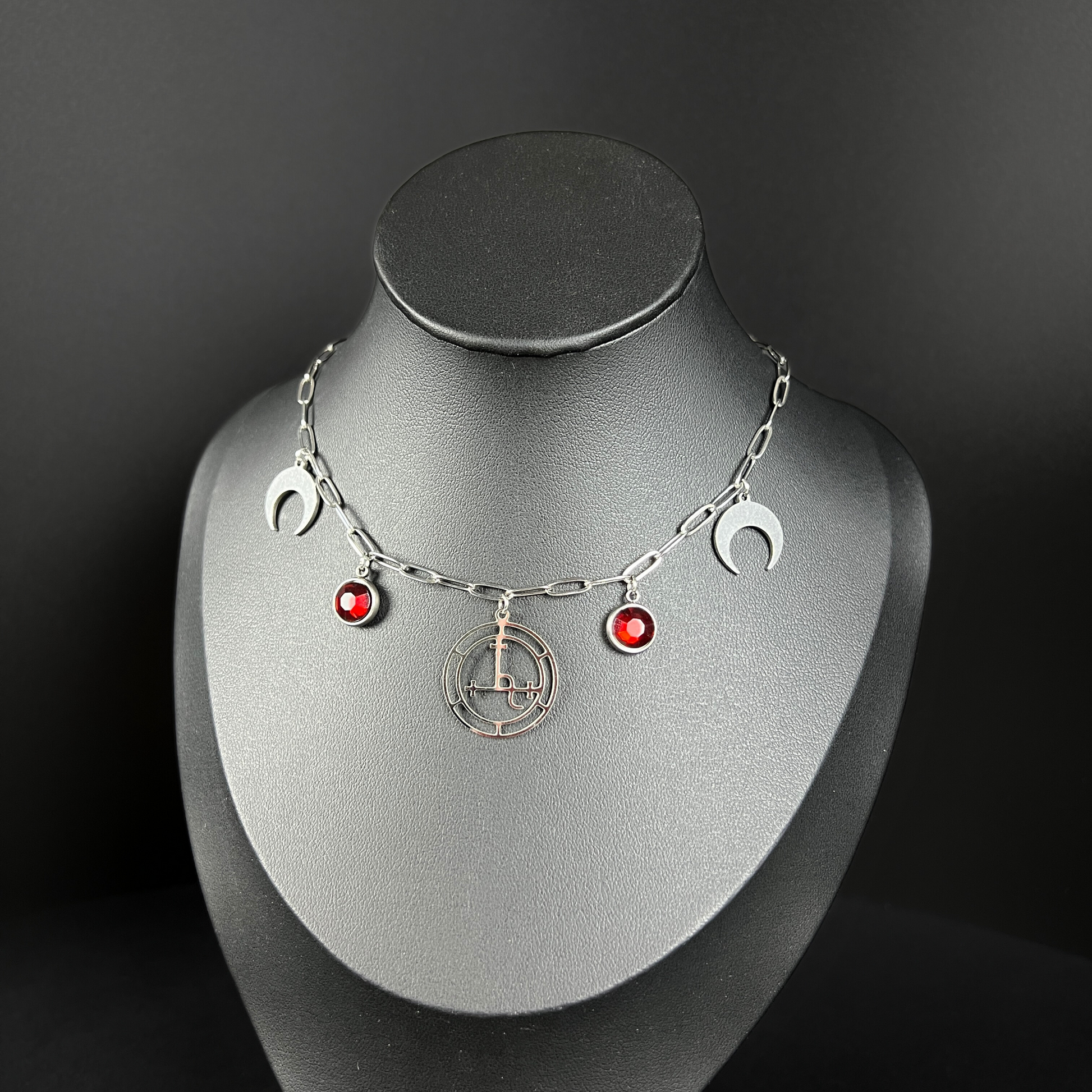 Lilith sigil paper clip chain choker, stainless steel and red rhinestones Baguette Magick