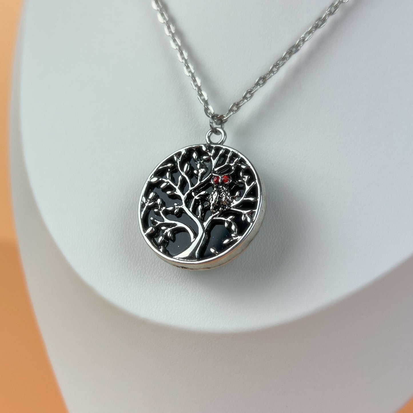 Reversible tree of life and owl blue sandstone necklace Baguette Magick