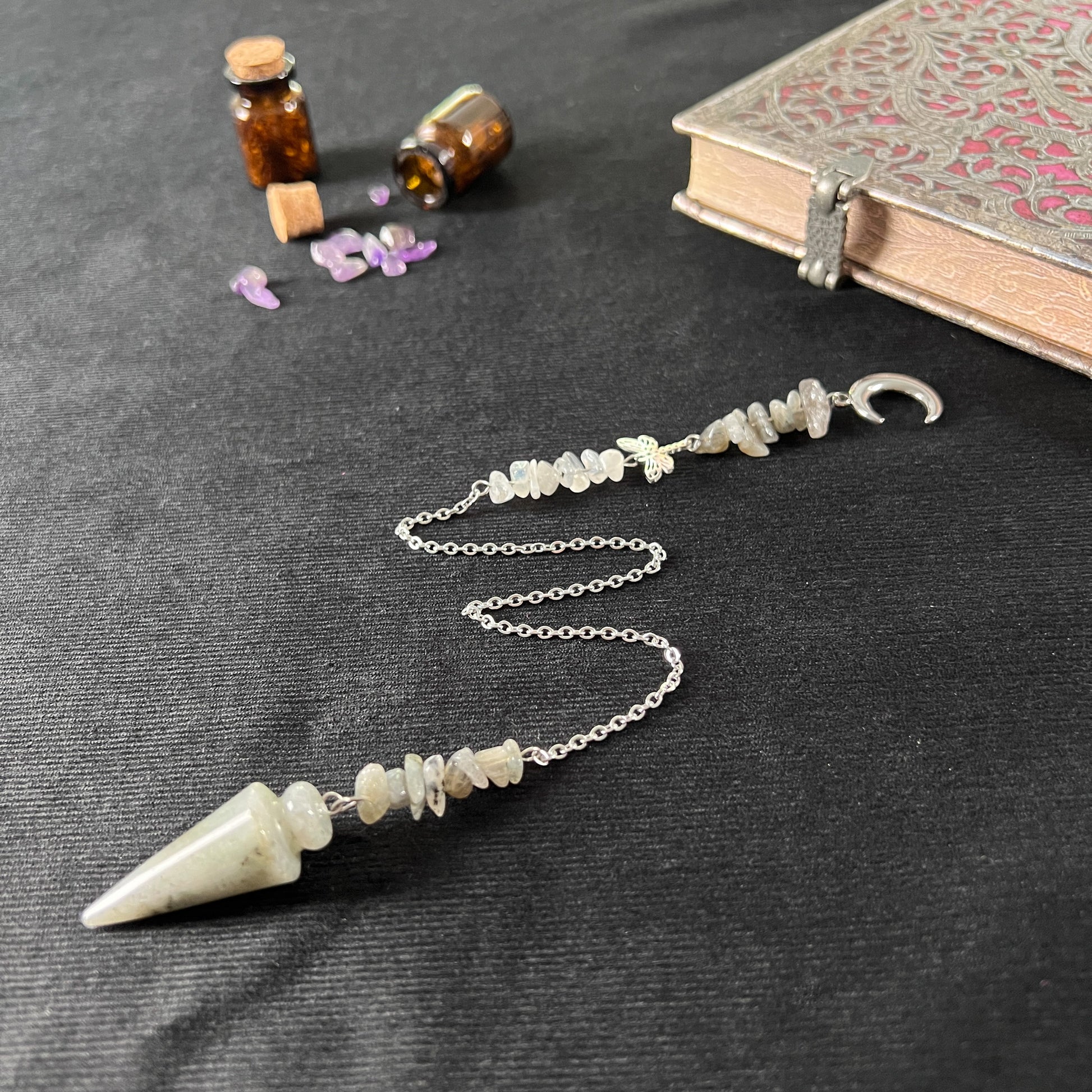 Stainless steel pendulum with labradorite, moonstone, dragonfly and moon crescent Baguette Magick