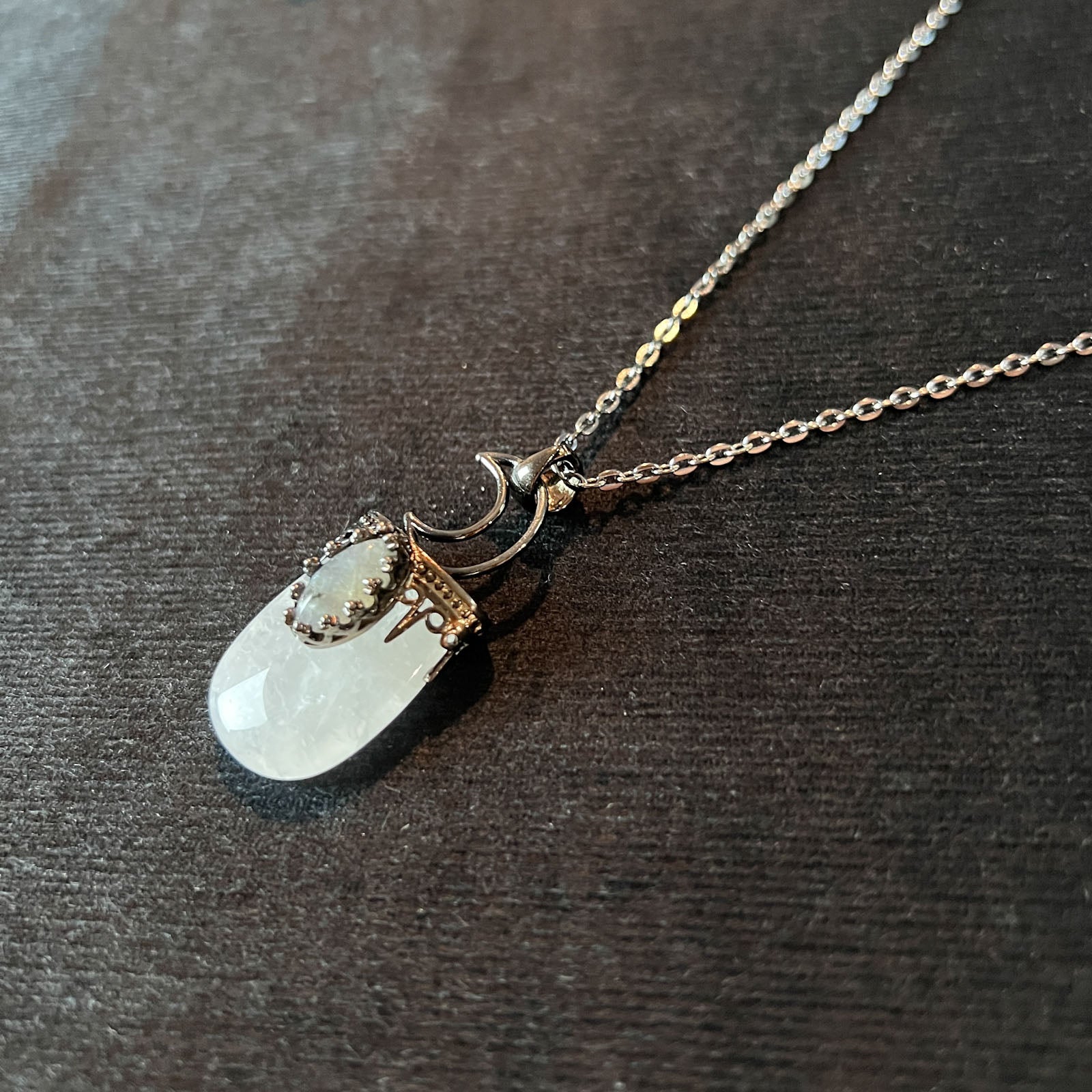 Crescent moon quartz and labradorite gunmetal-tone necklace Baguette Magick