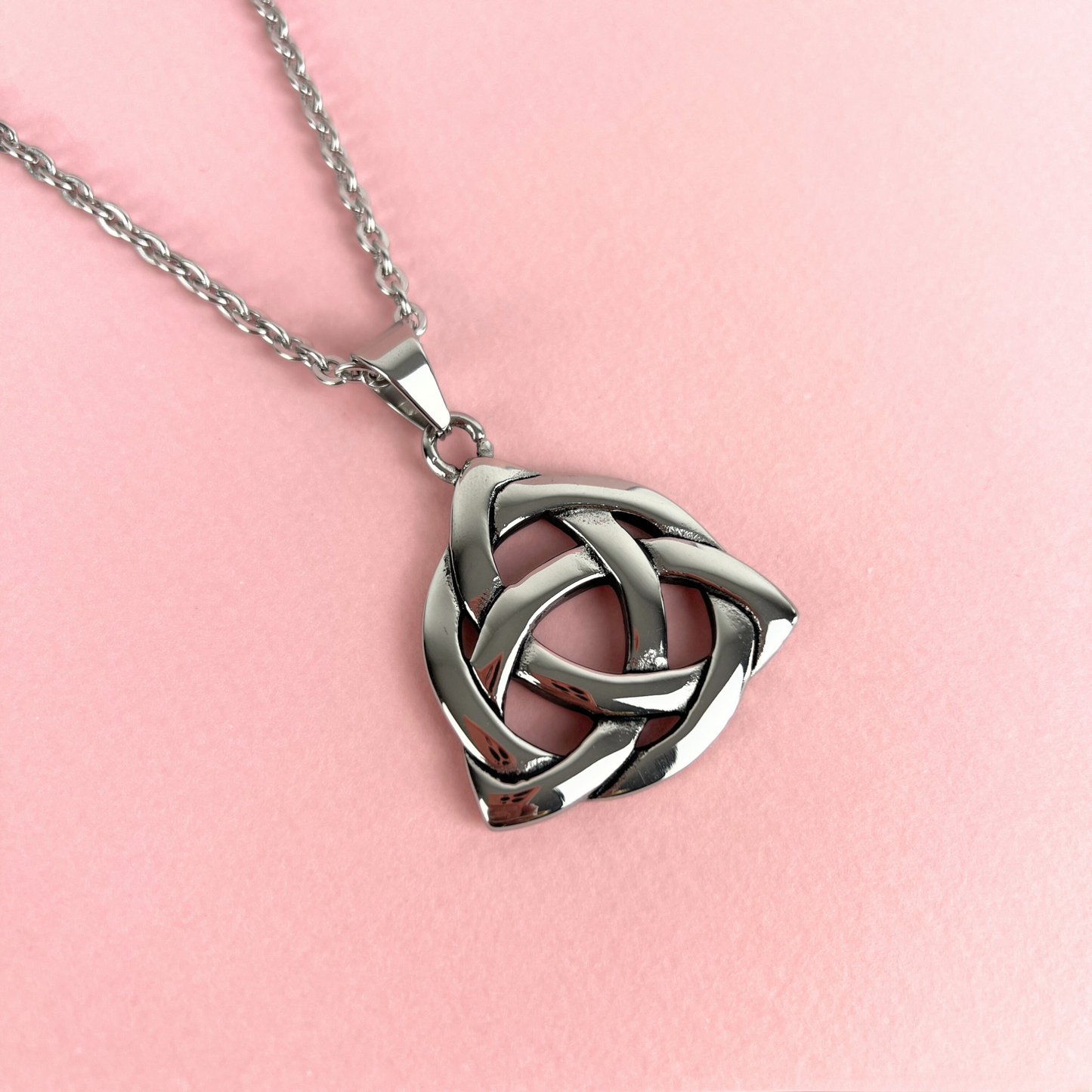 Collier païen en acier inoxydable celtique gros triquetra