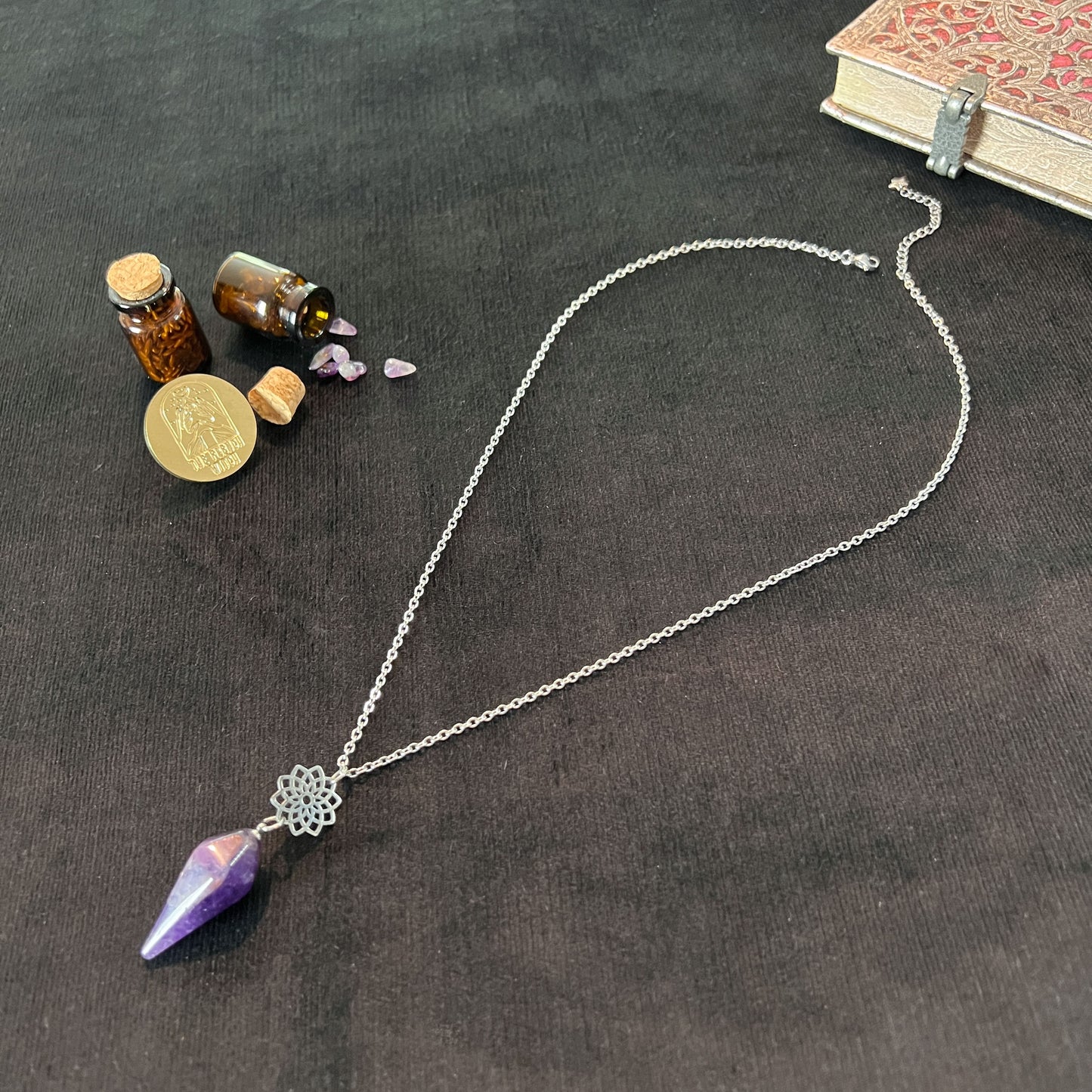 Amethyst and sacred geometry mandala pendulum necklace, stainless steel Baguette Magick