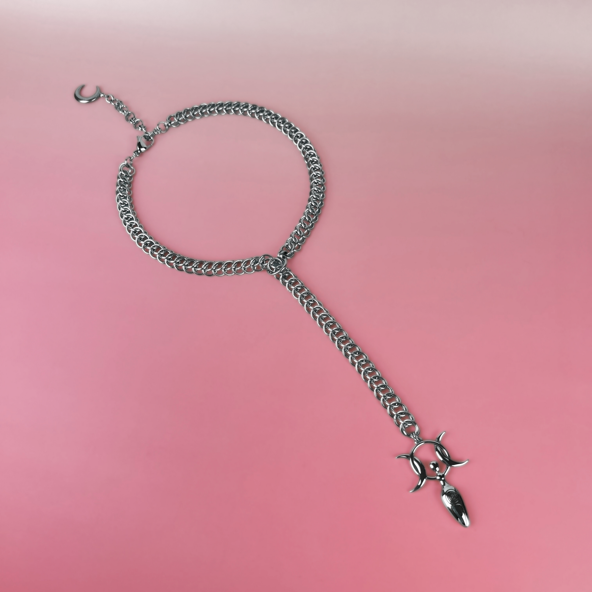Triple goddess chainmail lariat necklace, half Persian Baguette Magick