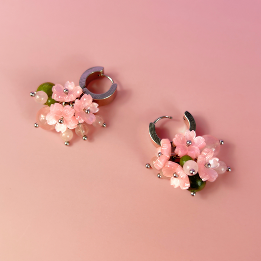 Hydrangea bloom earrings, amethyst beads on chunky huggie hoops (Copie) Baguette Magick