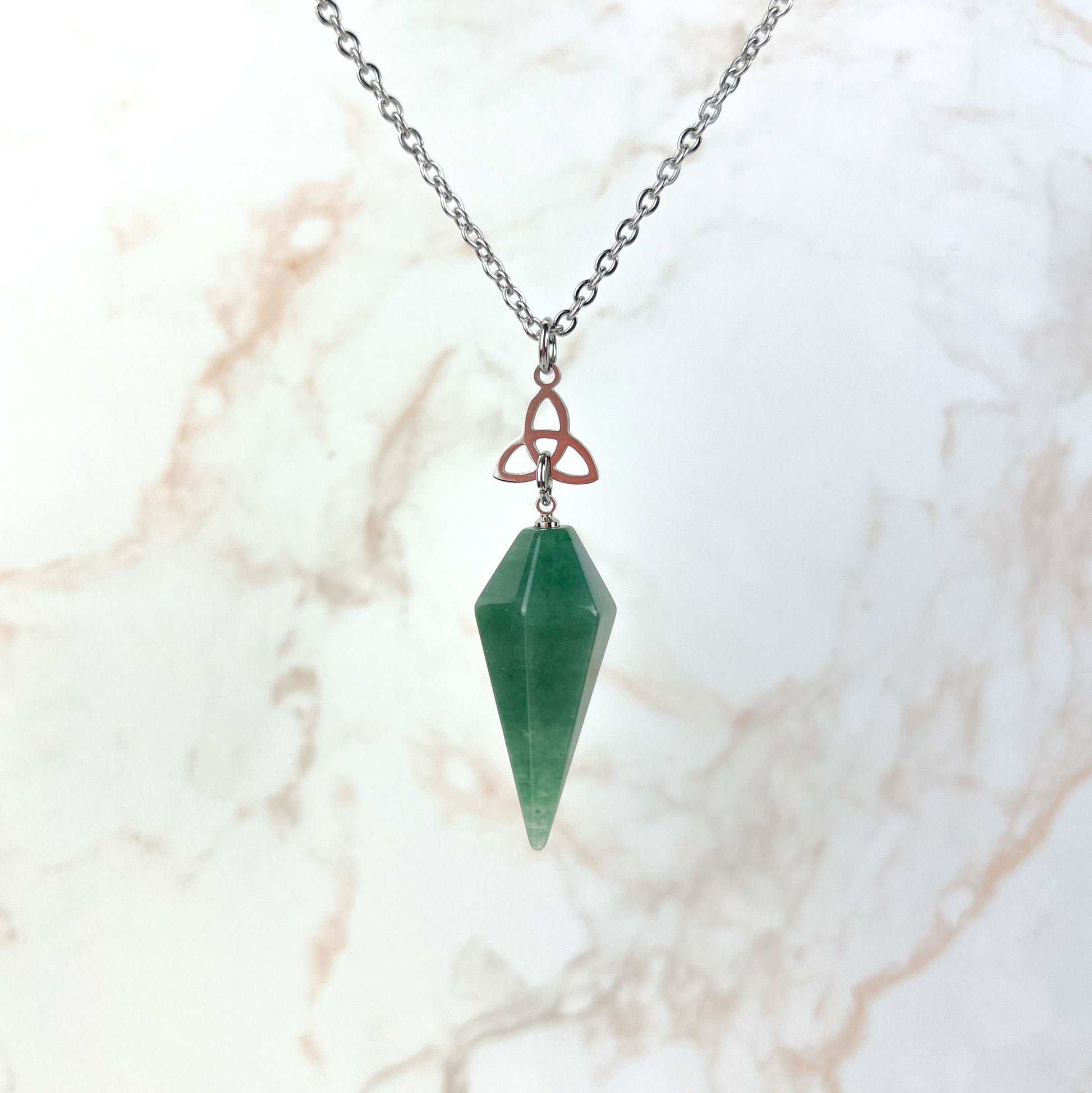 Aventurine and triquetra Celtic knot pendulum necklace, stainless steel Baguette Magick