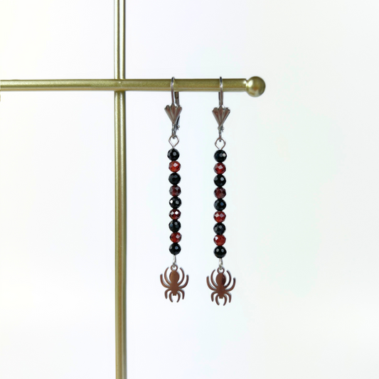 Gothic spider earrings made of garnet, onyx Baguette Magick