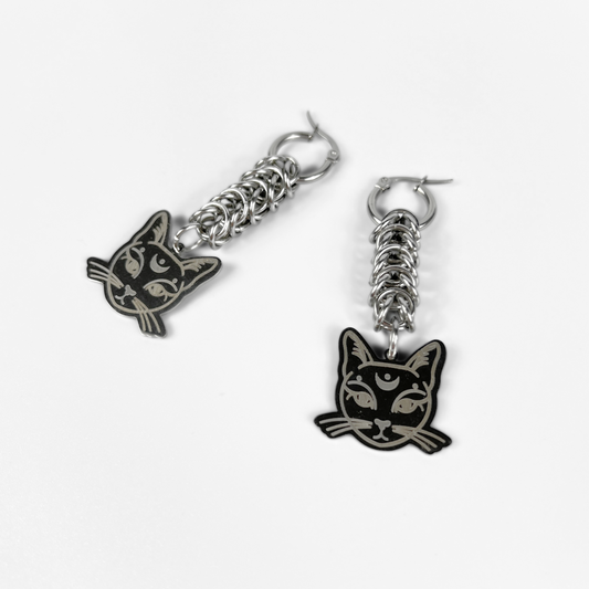Bastet goddess box chain chainmail earrings Baguette Magick