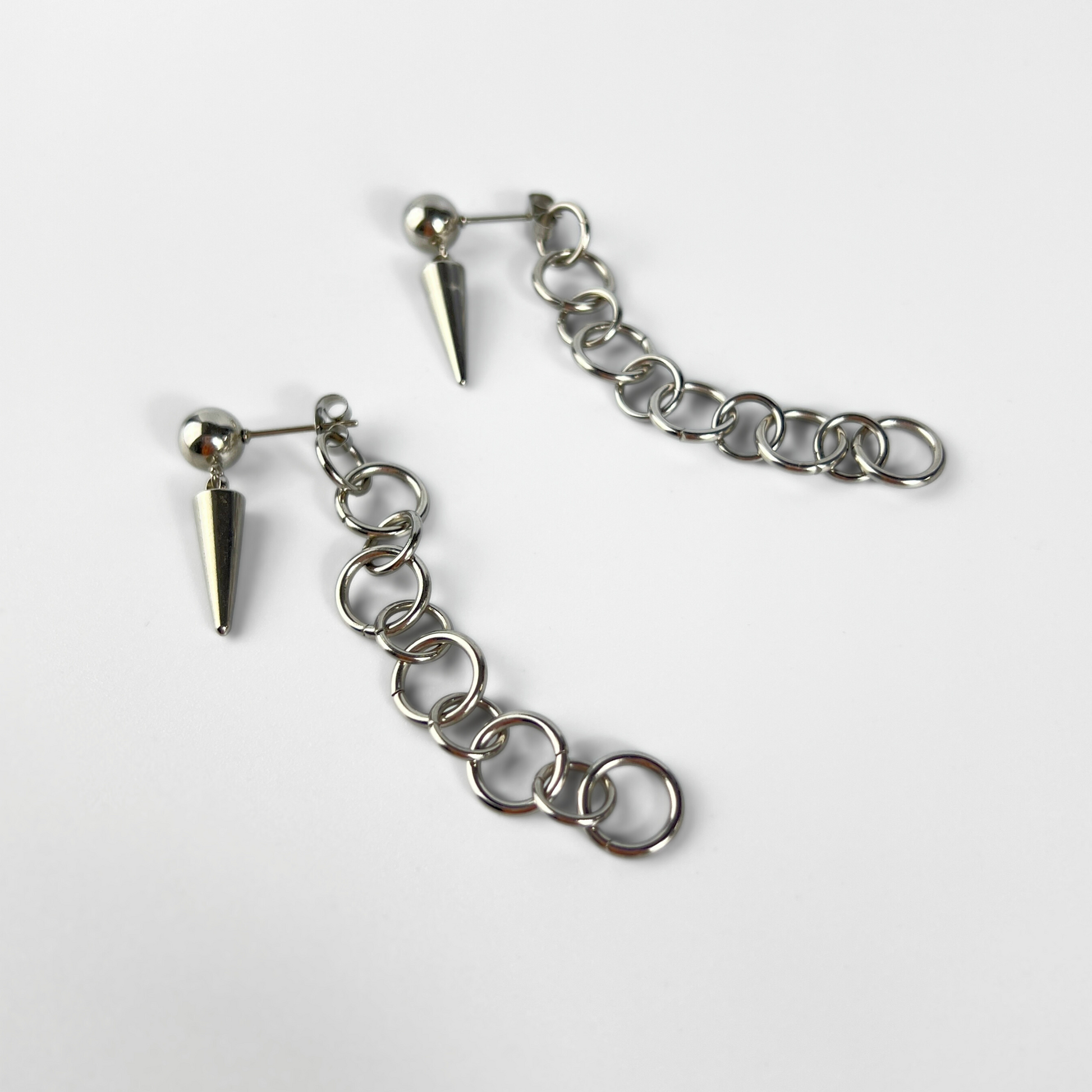 Spikes and back chunky chain stud earrings Baguette Magick