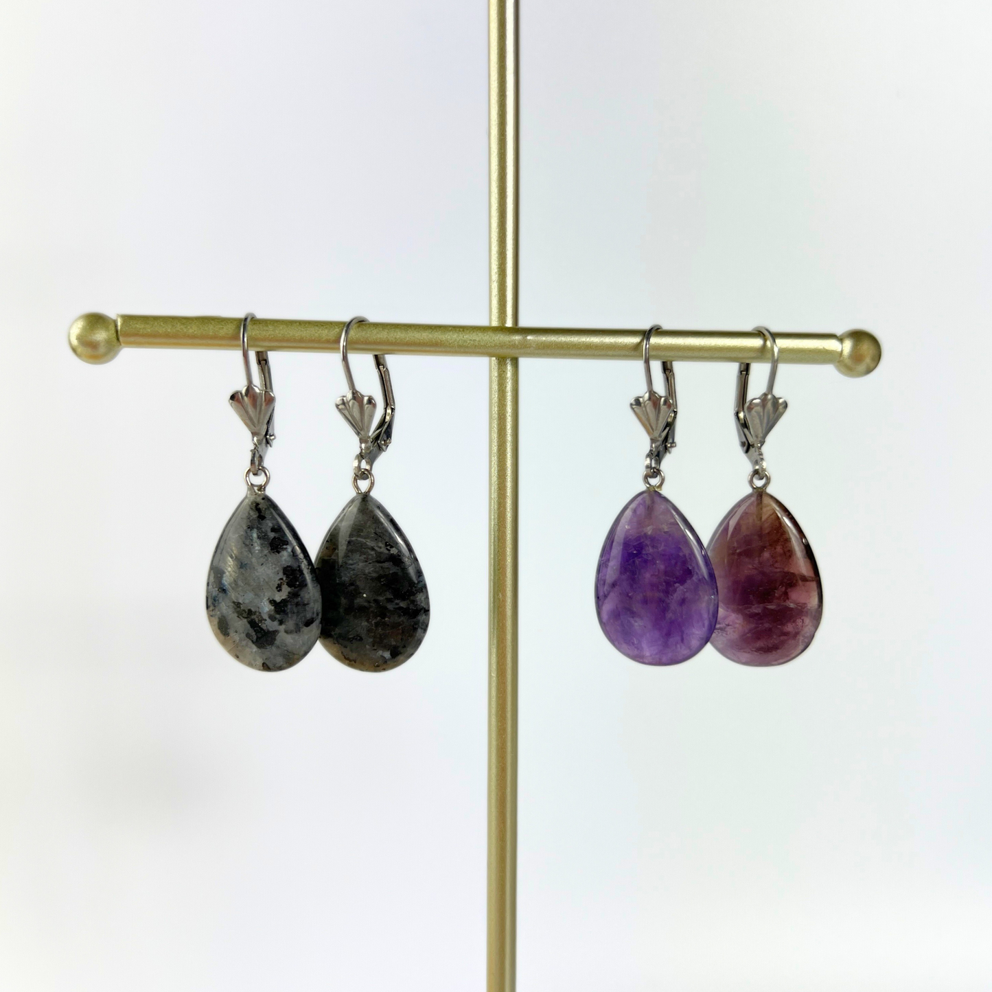 Boucles d'oreilles Art déco en forme de larme, en améthyste ou en larvikite