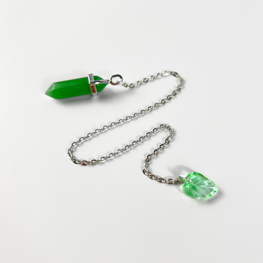 Aventurine and green leaf dowsing divination pendulum Baguette Magick