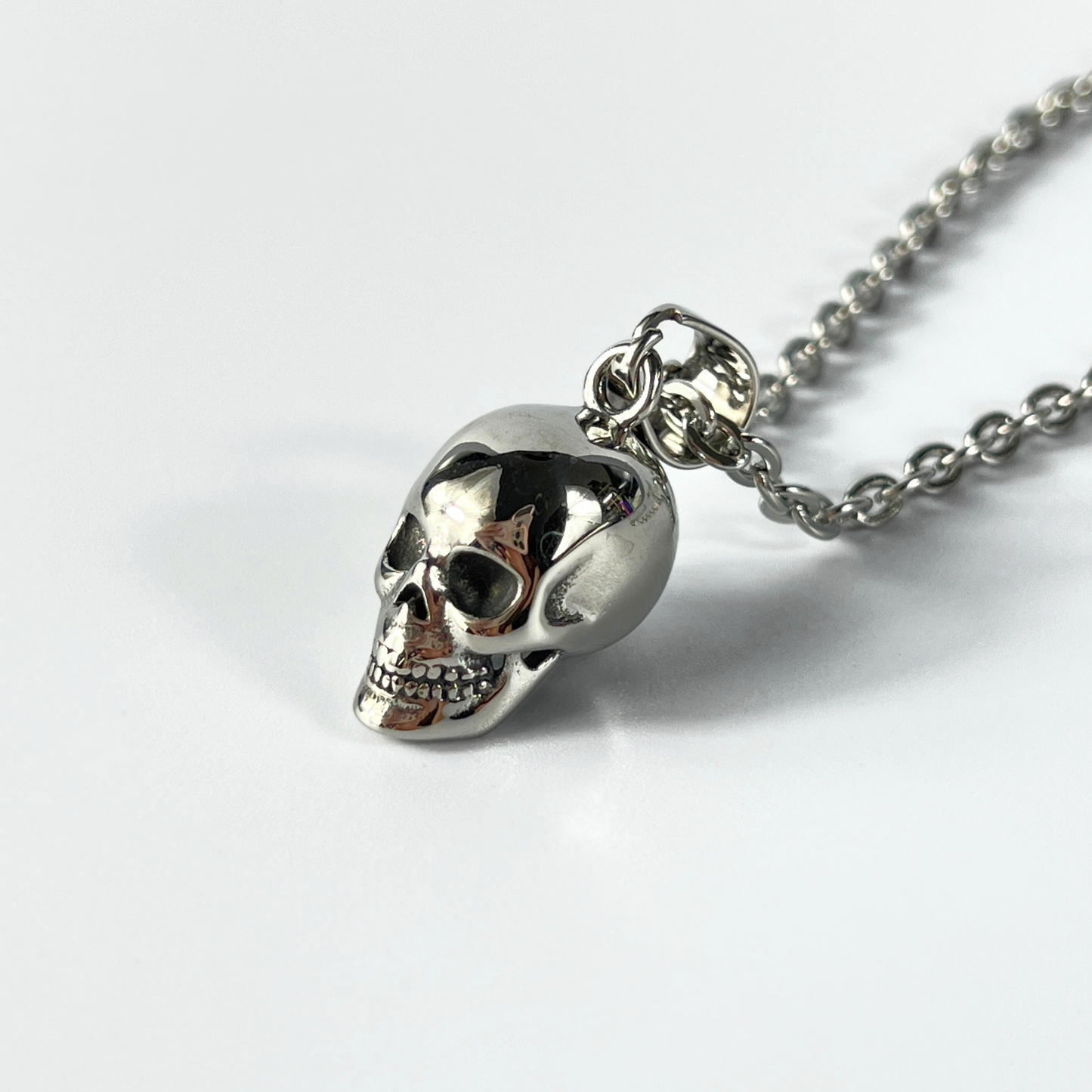 Collier gothique tête de mort