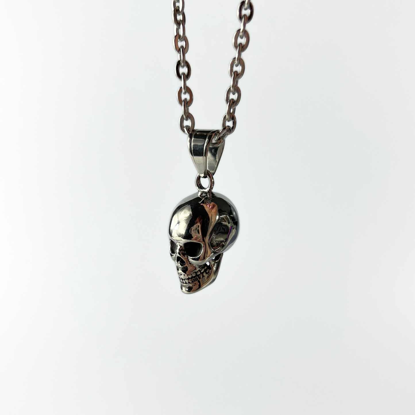 Collier gothique tête de mort