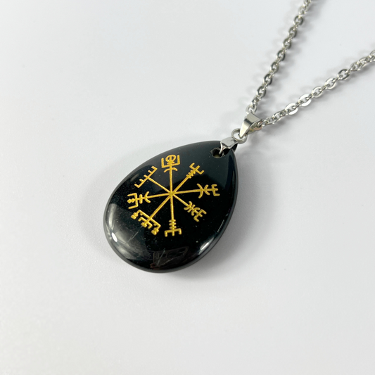 Vegvisir Viking compass amulet necklace, onyx Baguette Magick