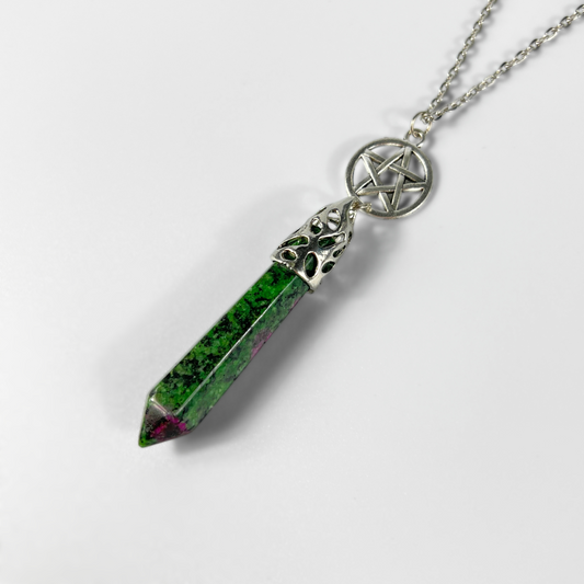 Rubis en cristal Zoisite Anyolite et collier de divination pentacle
