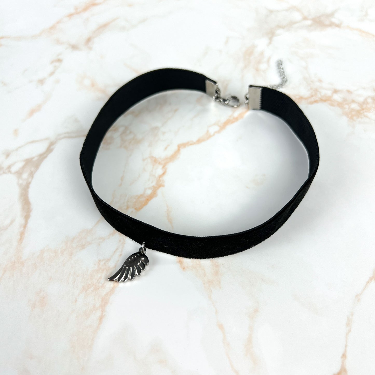 Black velvet wing gothic choker, stainless steel Baguette Magick