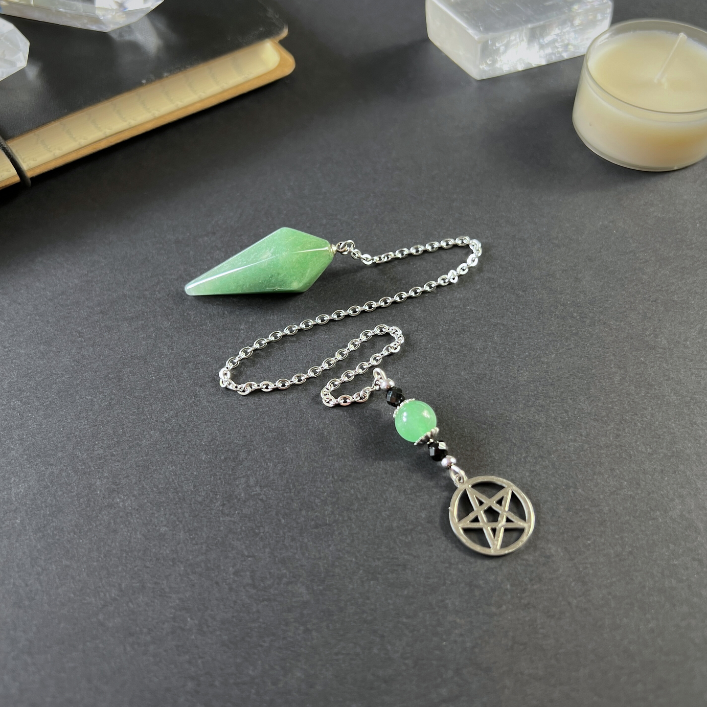 Le pendule pentacle de la sorcière, Aventurine, Onyx