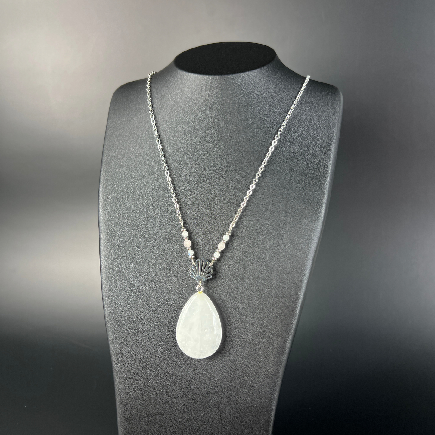 Aphrodite necklace quartz, moonstone, rose quartz
