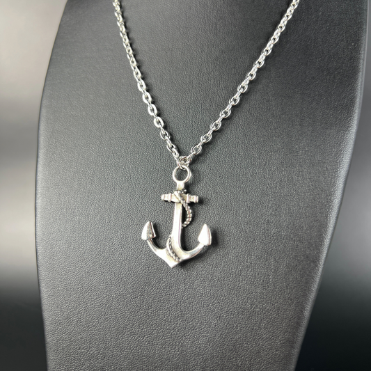 Marine anchor necklace
