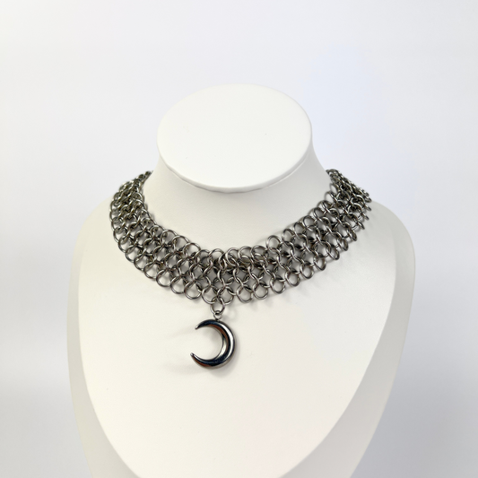Moon crescent chainmail choker European 4 in 1 necklace