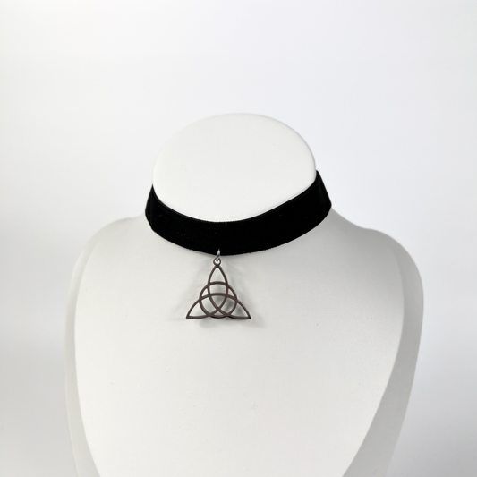Black velvet and Triquetra Victorian Gothic choker Baguette Magick