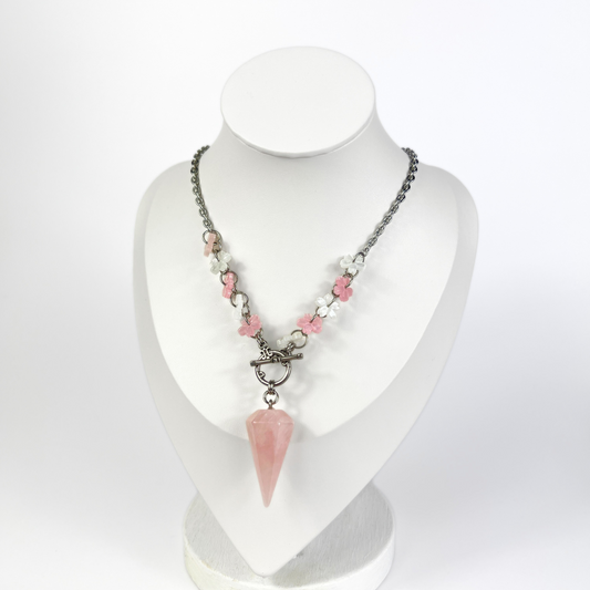 Collier pendule en quartz rose Sakura