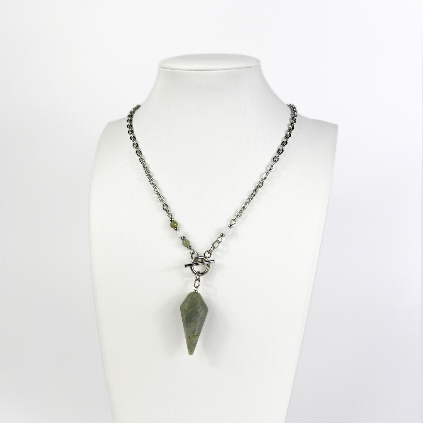 Collier pendule en labradorite et pierre de lune, fermoir à bascule