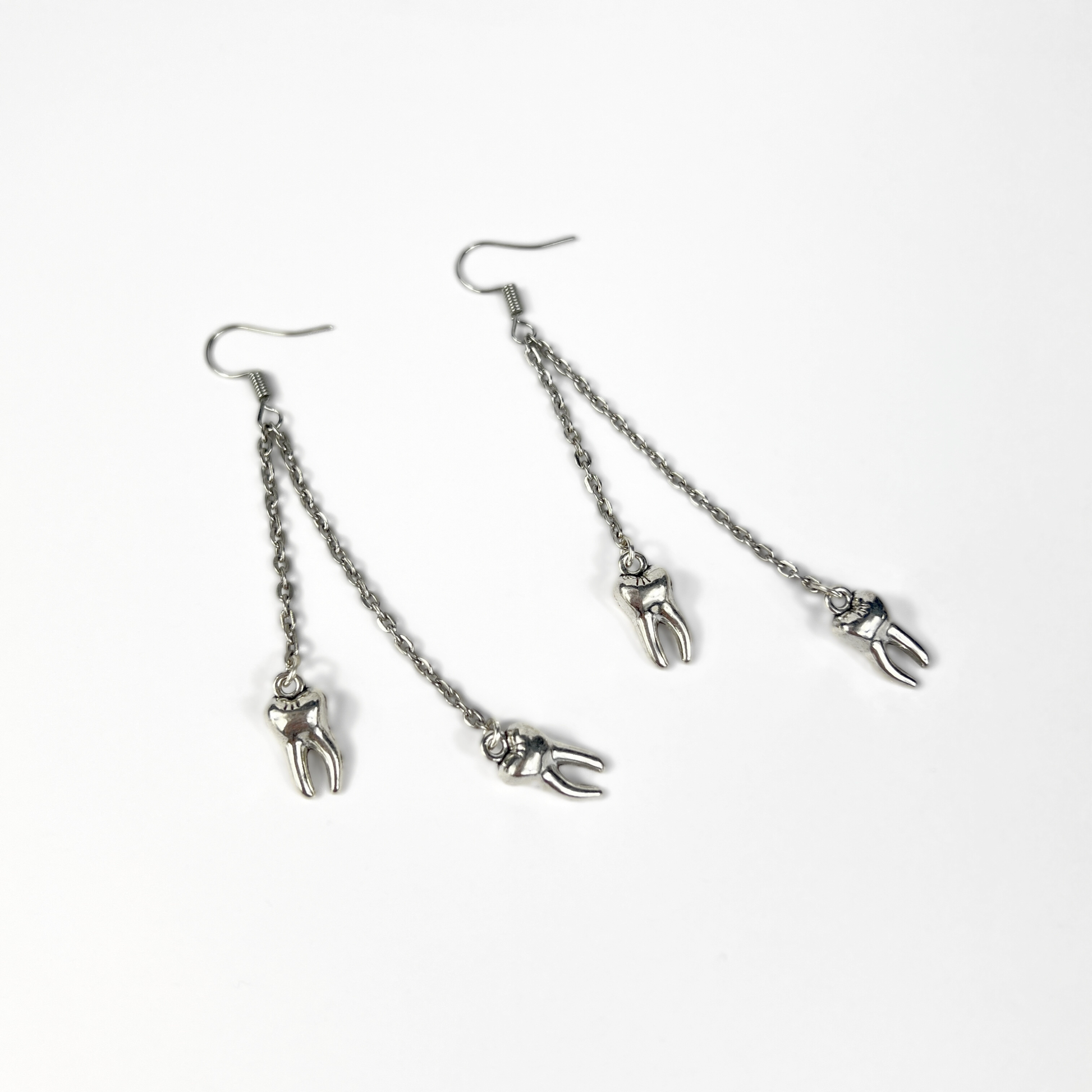 Gothic teeth earrings Baguette Magick